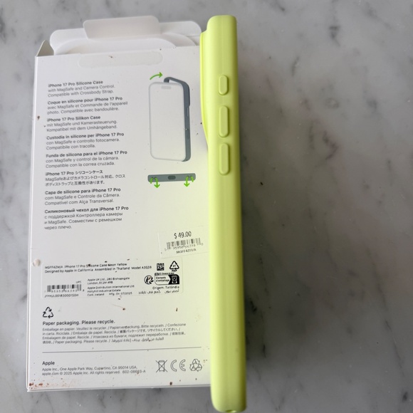 Neon yellow Protective iPhone 17 Pro Max Case - Picture 6 of 7